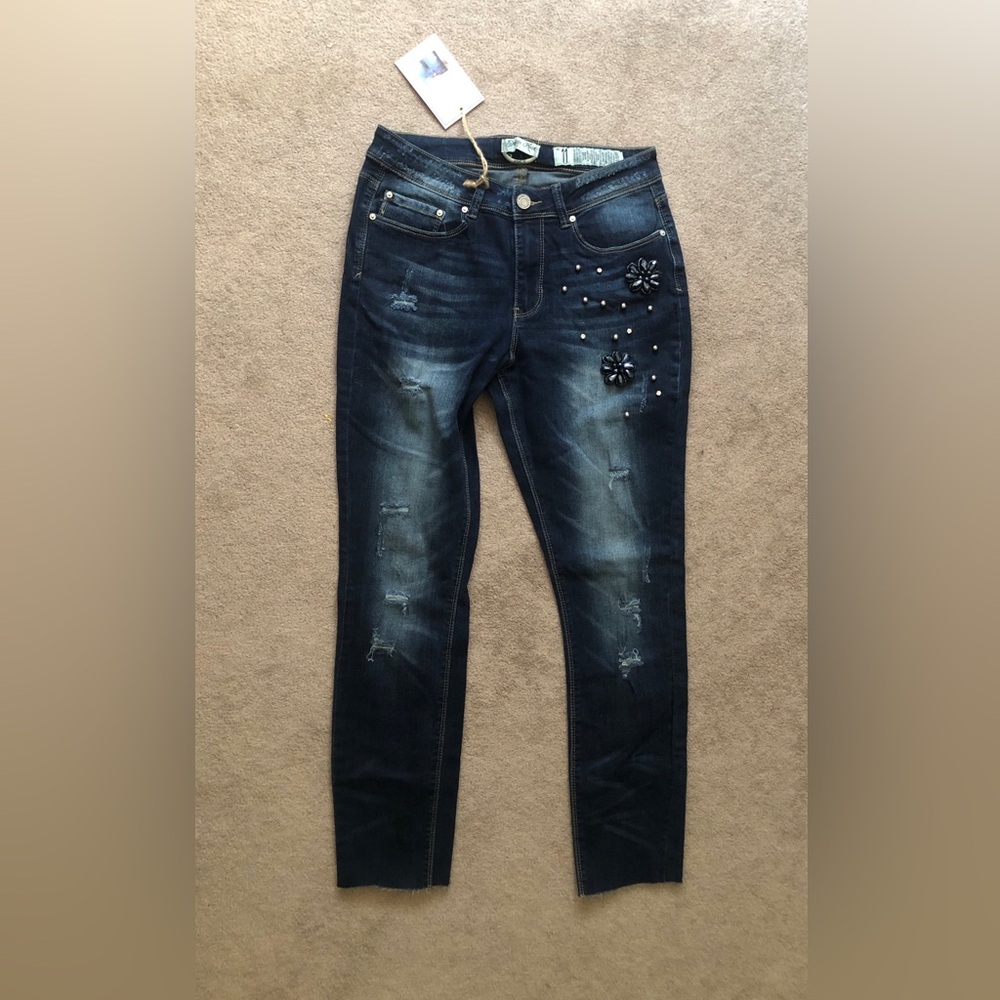 Indigo Rein skinny jeans size 11 stretchy embellished